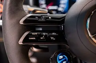 Mercedes-AMG GT, 4.0, 430 kW, petrol, automatic, four-wheel drive