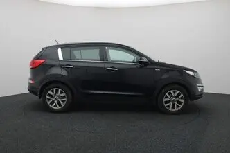 Kia Sportage, 2.0, 100 kW, diesel, manual, four-wheel drive
