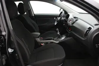 Kia Sportage, 2.0, 100 kW, diesel, manual, four-wheel drive