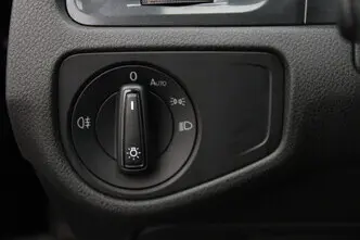 Volkswagen Golf, 1.6, 85 kW, дизель, автомат, передний привод