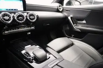 Mercedes-Benz A 200, 1.3, 120 kW, benzīns, automātiskā, priekšējā piedziņa