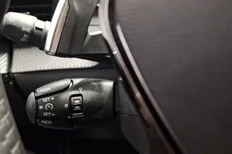 Peugeot 2008, 1.2, 96 kW, petrol, automatic, front-wheel drive