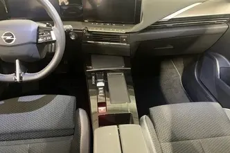 Opel Astra, 1.2, 100 kW, hybrid, automatic, front-wheel drive