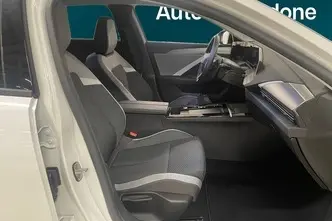 Opel Astra, 1.2, 100 kW, hybrid, automatic, front-wheel drive