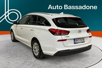 Hyundai i30, 1.5, 80 kW, petrol, manual, front-wheel drive