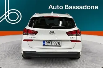 Hyundai i30, 1.5, 80 kW, petrol, manual, front-wheel drive