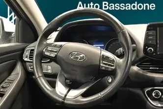 Hyundai i30, 1.5, 80 kW, petrol, manual, front-wheel drive