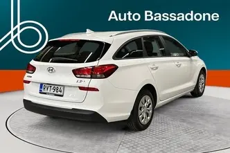 Hyundai i30, 1.5, 80 kW, petrol, manual, front-wheel drive