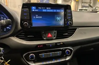 Hyundai i30, 1.5, 80 kW, petrol, manual, front-wheel drive