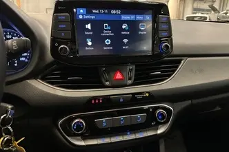 Hyundai i30, 1.5, 80 kW, petrol, manual, front-wheel drive