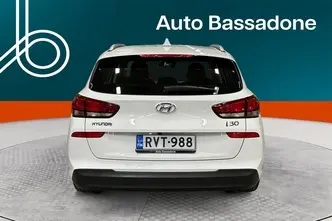 Hyundai i30, 1.5, 80 kW, petrol, manual, front-wheel drive