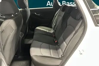 Hyundai i30, 1.5, 80 kW, petrol, manual, front-wheel drive