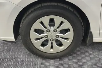 Hyundai i30, 1.5, 80 kW, petrol, manual, front-wheel drive