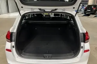 Hyundai i30, 1.5, 80 kW, petrol, manual, front-wheel drive