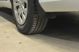 Hyundai i30, 1.5, 80 kW, petrol, manual, front-wheel drive