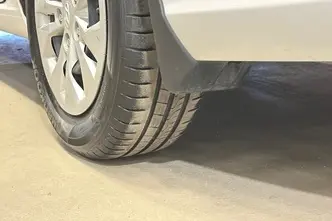 Hyundai i30, 1.5, 80 kW, petrol, manual, front-wheel drive