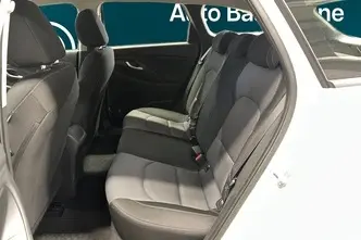 Hyundai i30, 1.5, 80 kW, petrol, manual, front-wheel drive