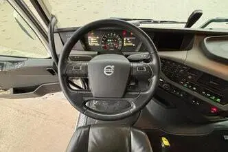 Volvo FH 16 750 6x4, 552 kW, diisel, automaat