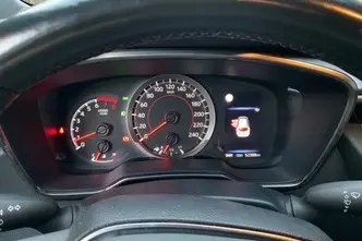 Toyota Corolla, 1.2, 85 kW, бензин, механическая, передний привод