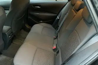 Toyota Corolla, 1.2, 85 kW, бензин, механическая, передний привод