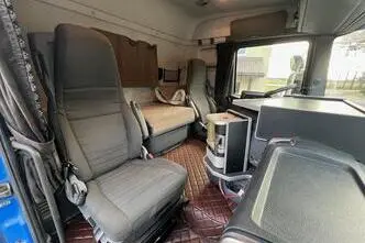 Scania R560, 412 kW, diisel, automaat