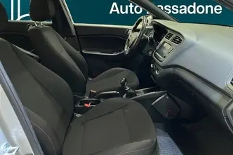 Hyundai i20, 1.0, 73 kW, бензин, механическая, передний привод