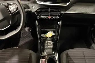 Peugeot 2008, 1.2, 96 kW, бензин, автомат, передний привод