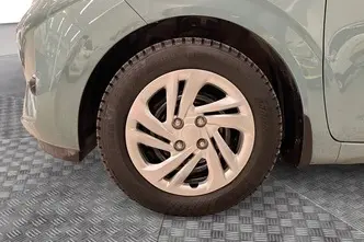 Hyundai i10, 1.0, 49 kW, бензин, механическая, передний привод