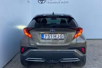 Toyota C-HR, 2.0, 112 kW, hybrid, automatic, front-wheel drive