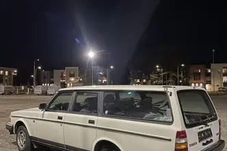 Volvo 240, 2.4, 85 kW, petrol, manual, rear-wheel drive