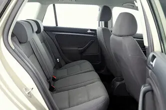 Volkswagen Golf, 1.6, 75 kW, bensiin, manuaal, esivedu