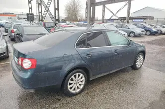 Volkswagen Jetta, 1.6, 85 kW, bensiin, manuaal, esivedu
