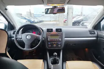 Volkswagen Jetta, 1.6, 85 kW, bensiin, manuaal, esivedu