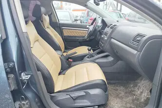 Volkswagen Jetta, 1.6, 85 kW, bensiin, manuaal, esivedu