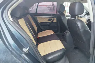 Volkswagen Jetta, 1.6, 85 kW, bensiin, manuaal, esivedu