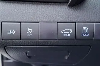 Toyota Camry, 2.5, 131 kW, hybrid, automatic, front-wheel drive