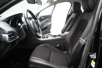 Jaguar XE, 2.0, 132 kW, diesel, automatic, four-wheel drive