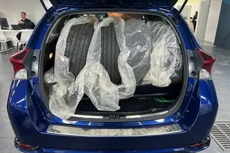 Toyota Auris, 1.8, 73 kW, hübriid, automaat, esivedu