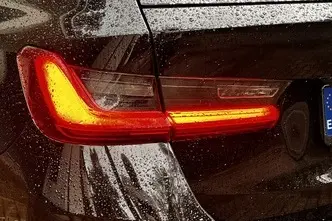 BMW 318, 2.0, 110 kW, hübriid, automaat, tagavedu