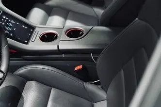 Porsche Taycan, 120 kW, elekter, automaat, tagavedu