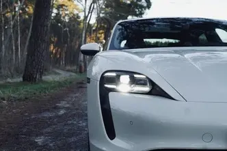 Porsche Taycan, 120 kW, elekter, automaat, tagavedu