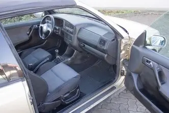 Volkswagen Golf, 2.0, 85 kW, petrol, manual, front-wheel drive