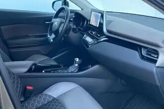 Toyota C-HR, 2.0, 112 kW, hübriid, automaat, esivedu