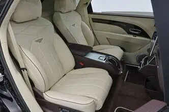 Bentley Bentayga, 404 kW, petrol, automatic, four-wheel drive