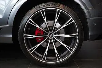 Audi SQ8, 4.0, 373 kW, petrol, automatic, four-wheel drive