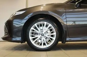 Toyota Camry, 2.5, 131 kW, hübriid, automaat, esivedu