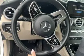 Mercedes-Benz GLC 300, 2.0, 143 kW, pistikhübriid, automaat, nelikvedu
