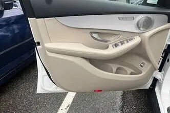 Mercedes-Benz GLC 300, 2.0, 143 kW, pistikhübriid, automaat, nelikvedu