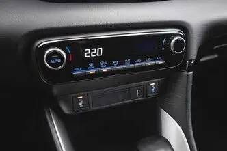 Toyota Yaris, 1.5, 68 kW, hübriid, automaat, esivedu