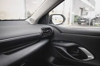 Toyota Yaris, 1.5, 68 kW, hübriid, automaat, esivedu